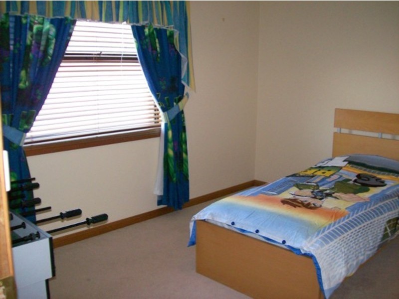 47 Lomond Circuit, Mawson Lakes SA 5095