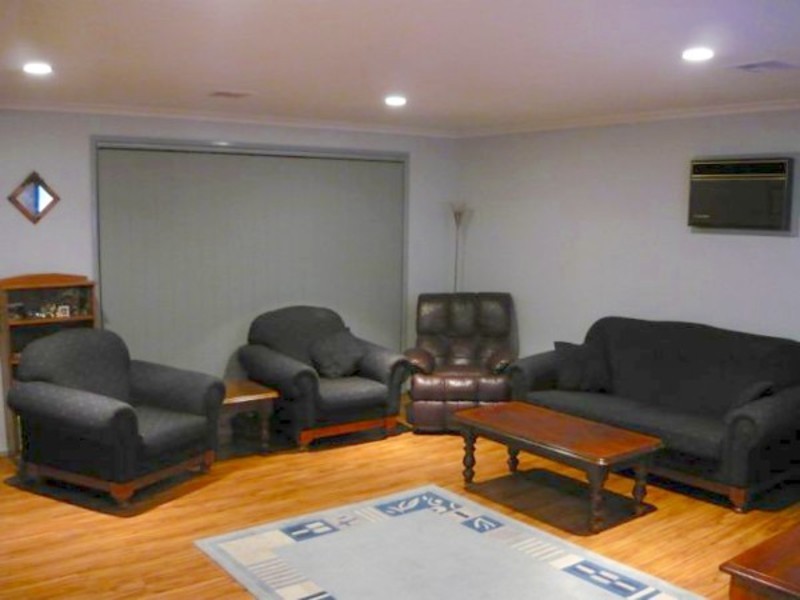 18 Francis Crescent, Salisbury Heights SA 5109