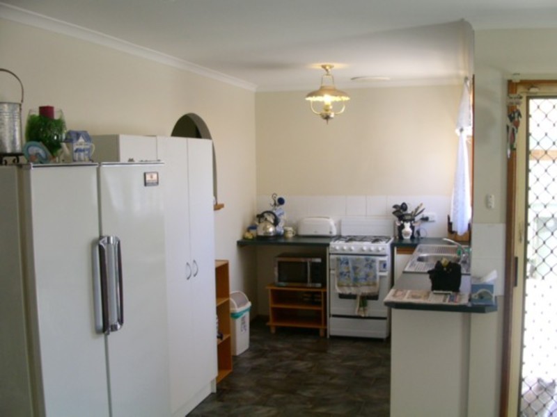 11 Hughes Street, Andrews Farm SA 5114