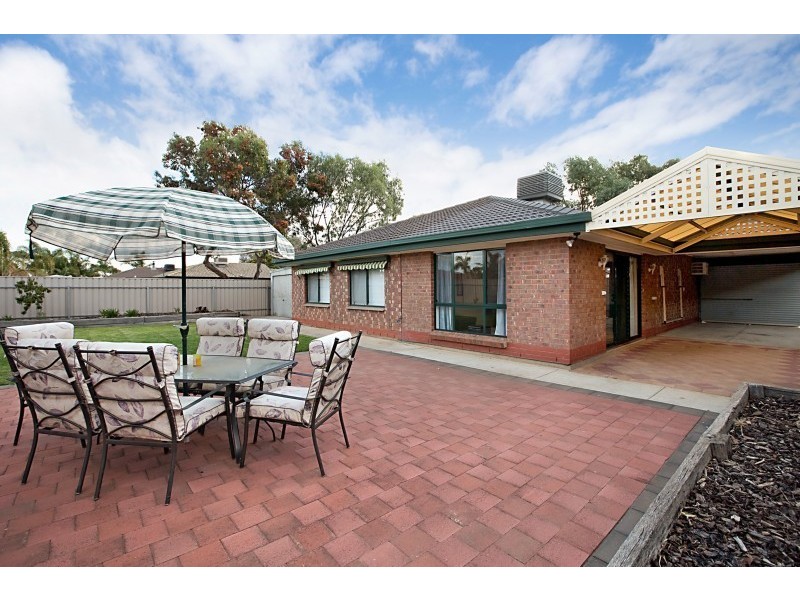 1 Riva Court, Paralowie SA 5108