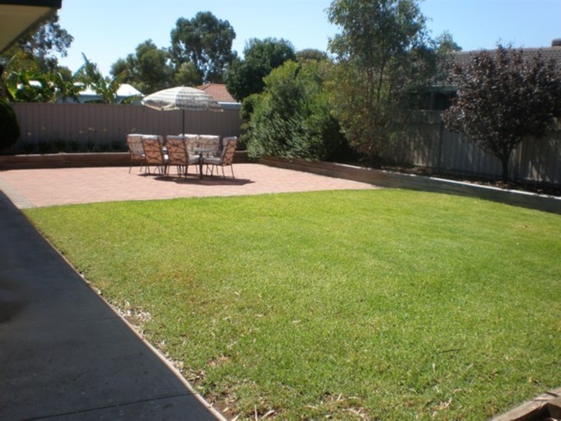 1 Riva Court, Paralowie SA 5108