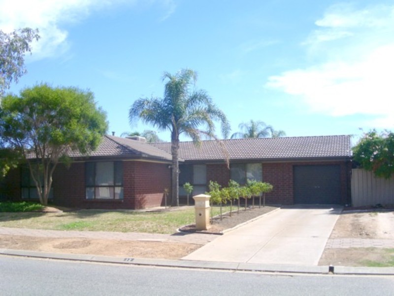 12 Reynolds Drive, Paralowie SA 5108