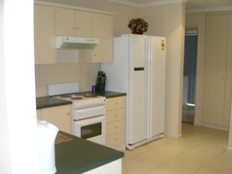 16 Lovelock Road, Parafield Gardens SA 5107