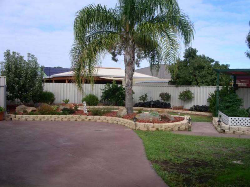 16 Lovelock Road, Parafield Gardens SA 5107