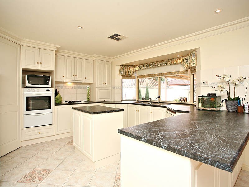 5 Cobbler Circuit, Salisbury Heights SA 5109