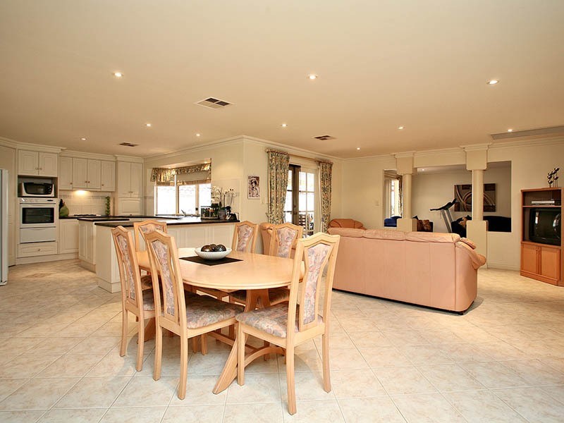 5 Cobbler Circuit, Salisbury Heights SA 5109