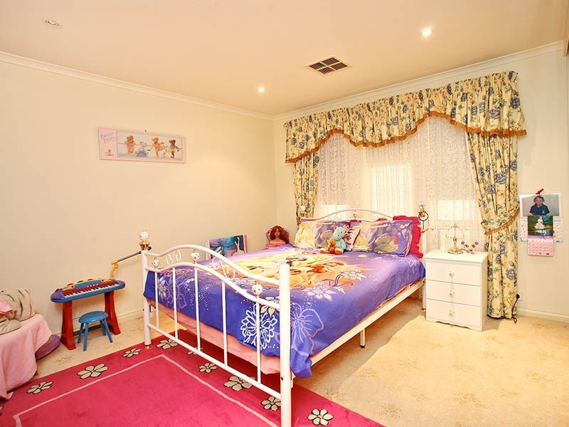 5 Cobbler Circuit, Salisbury Heights SA 5109