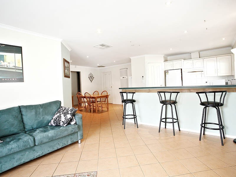 1 Kensington Way, Burton SA 5110