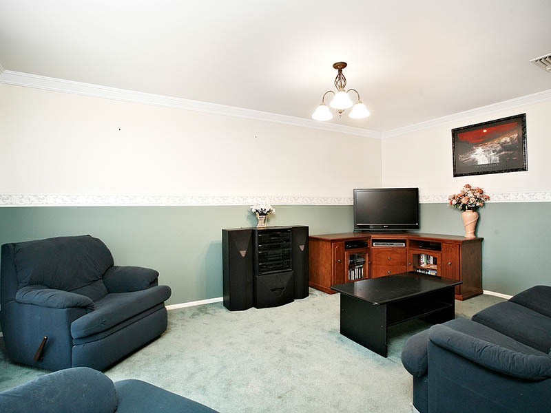 1 Kensington Way, Burton SA 5110