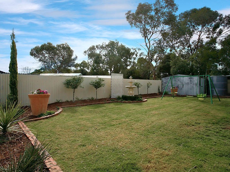 1 Kensington Way, Burton SA 5110