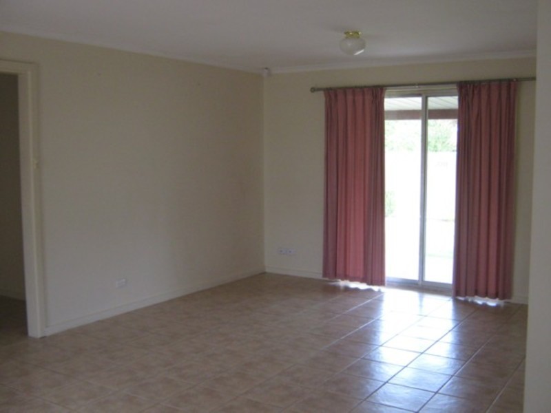 21 Chartwell Crescent, Paralowie SA 5108