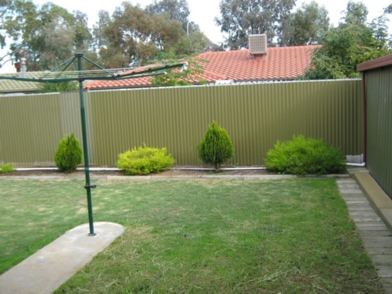 21 Chartwell Crescent, Paralowie SA 5108