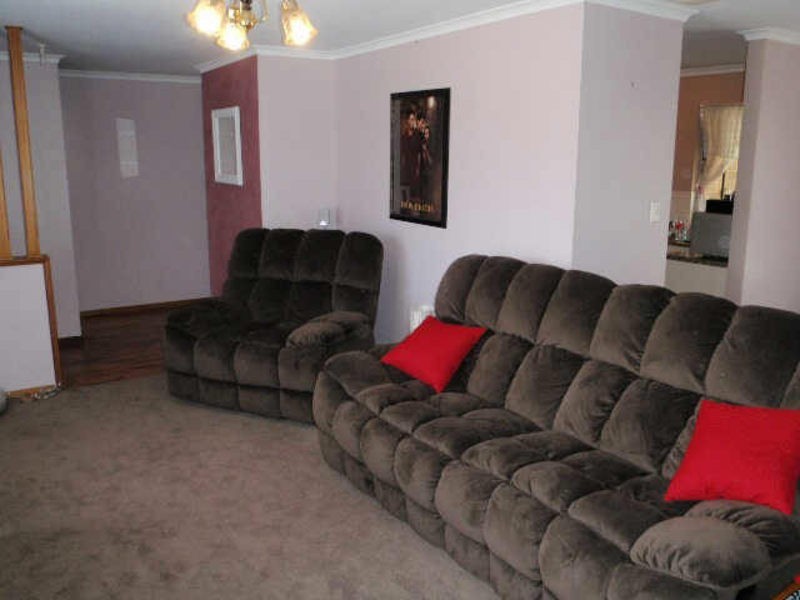 9 General Drive, Paralowie SA 5108