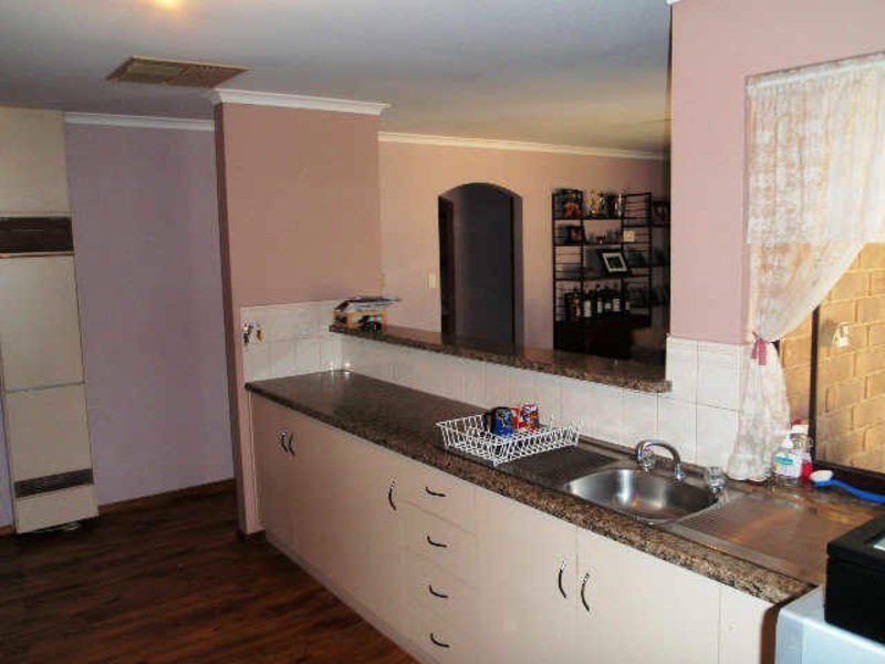 9 General Drive, Paralowie SA 5108