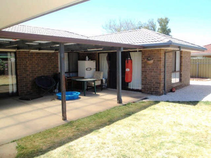 9 General Drive, Paralowie SA 5108