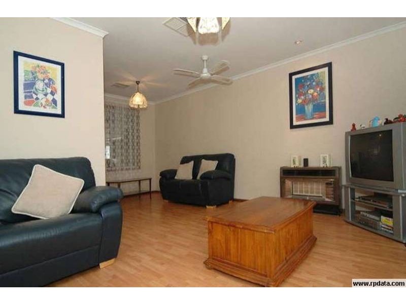 2 Winston Avenue, Paralowie SA 5108