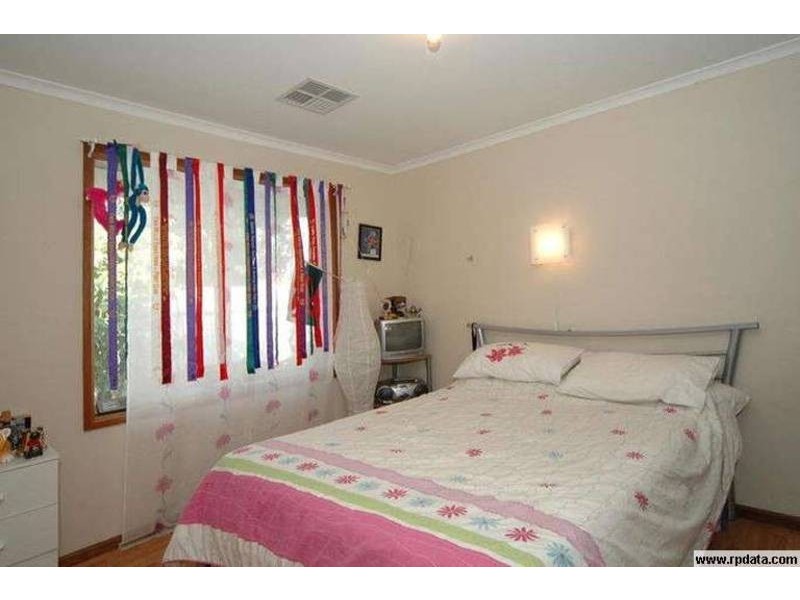 2 Winston Avenue, Paralowie SA 5108