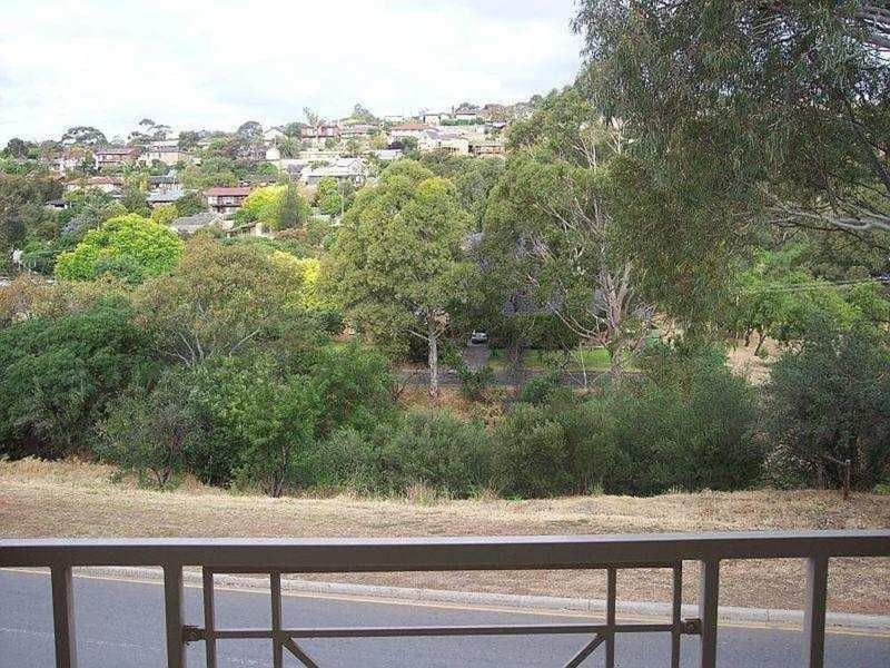 32 Brookside Road, Darlington SA 5047