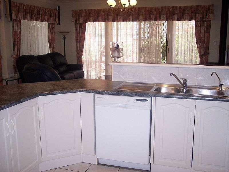 21 Conservatory Circuit, Oakden SA 5086