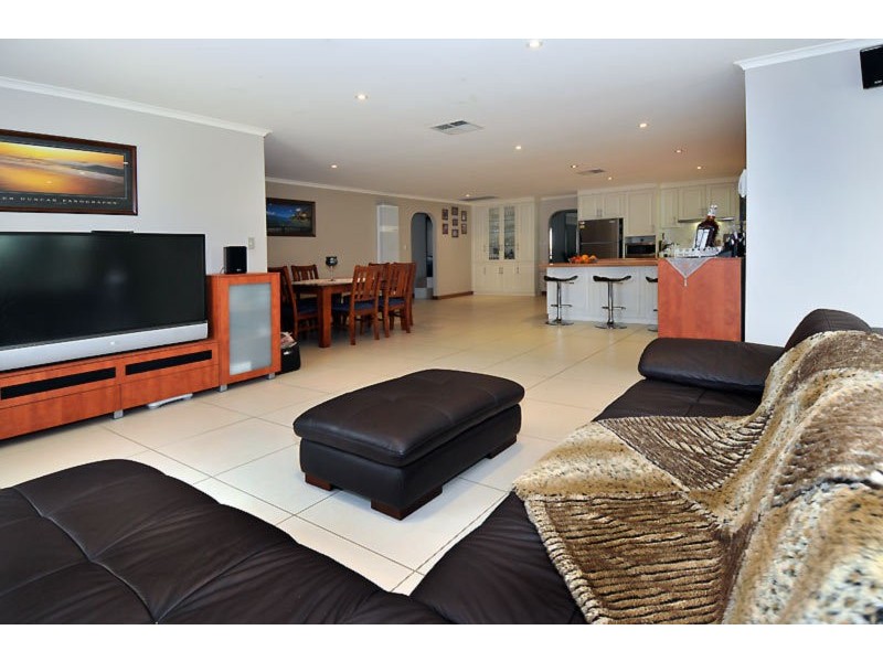 3 Niedpath Street, Walkley Heights SA 5098