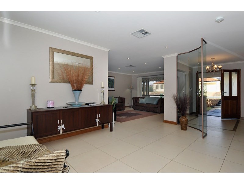 3 Niedpath Street, Walkley Heights SA 5098