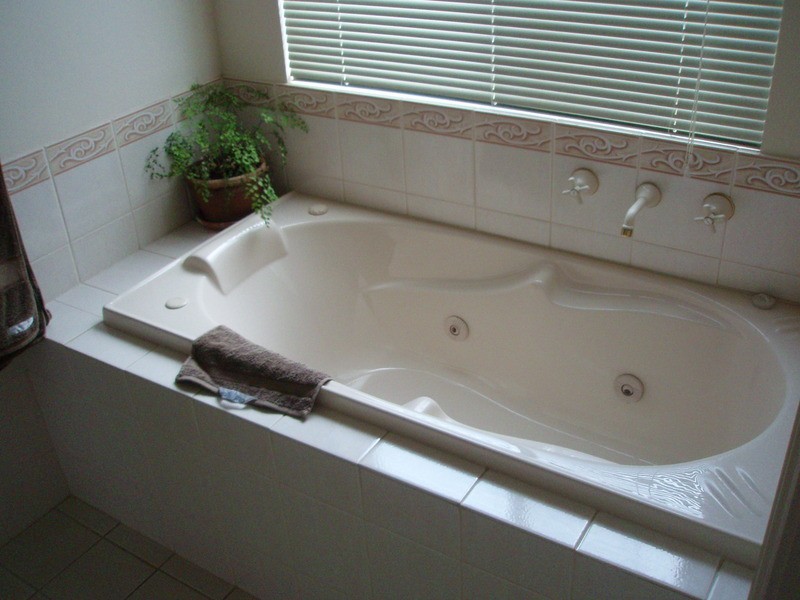 4 Gina Way, Burton SA 5110