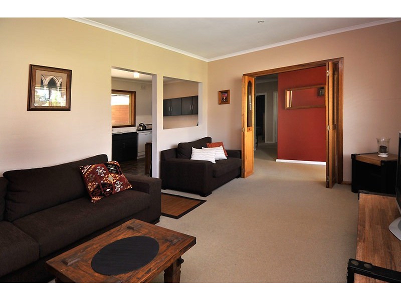 11 Rutherford Street, Valley View SA 5093