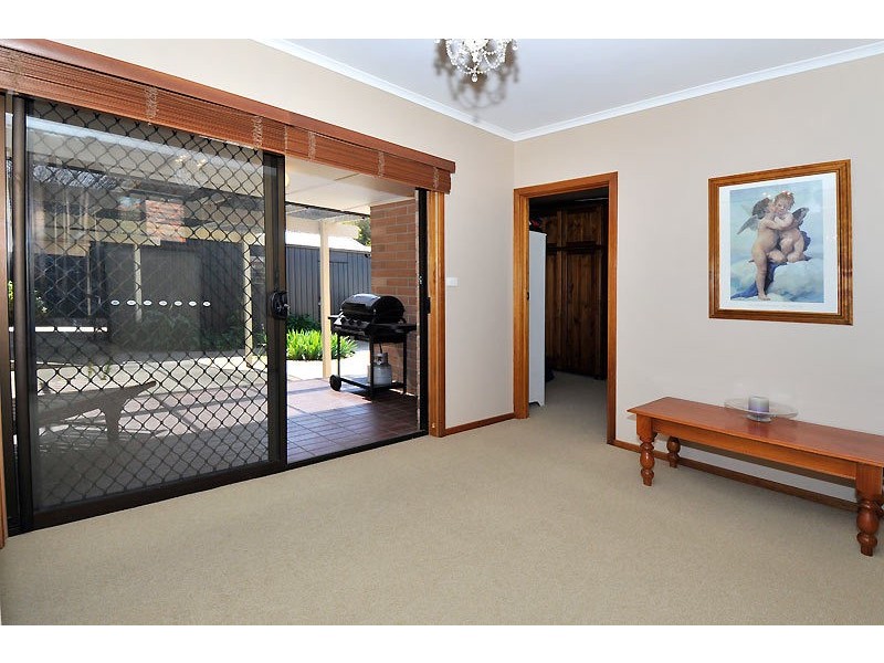 11 Rutherford Street, Valley View SA 5093