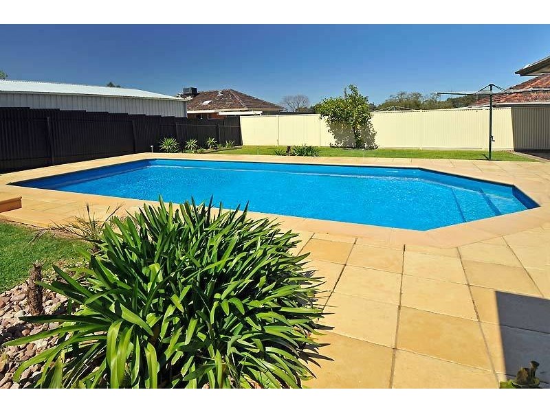 11 Rutherford Street, Valley View SA 5093