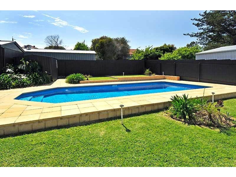 11 Rutherford Street, Valley View SA 5093