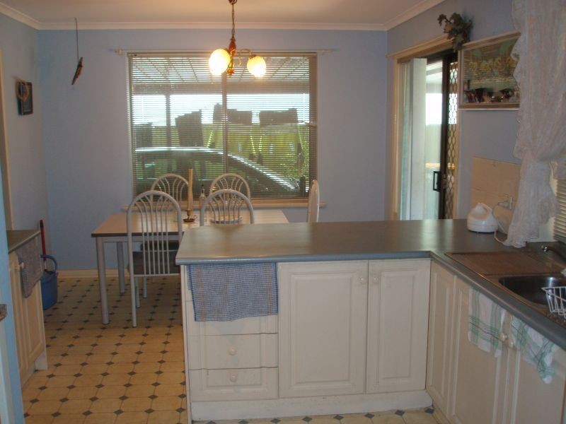 17 Middle Avenue, Paralowie SA 5108