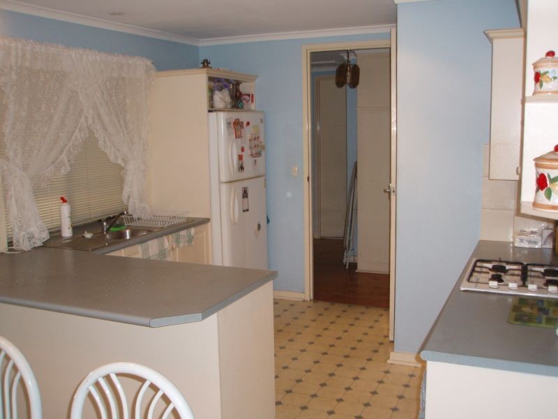 17 Middle Avenue, Paralowie SA 5108