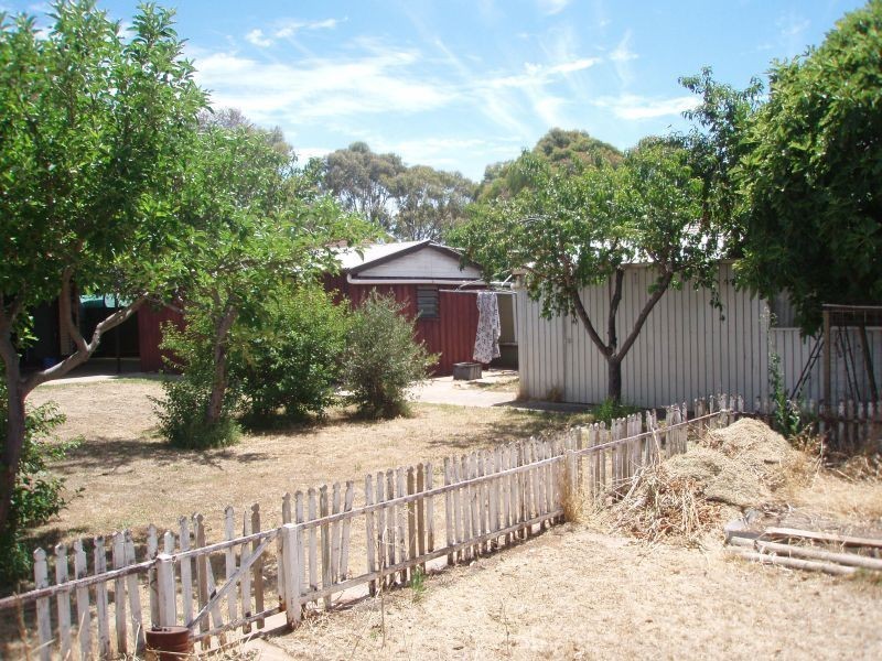 17 Middle Avenue, Paralowie SA 5108