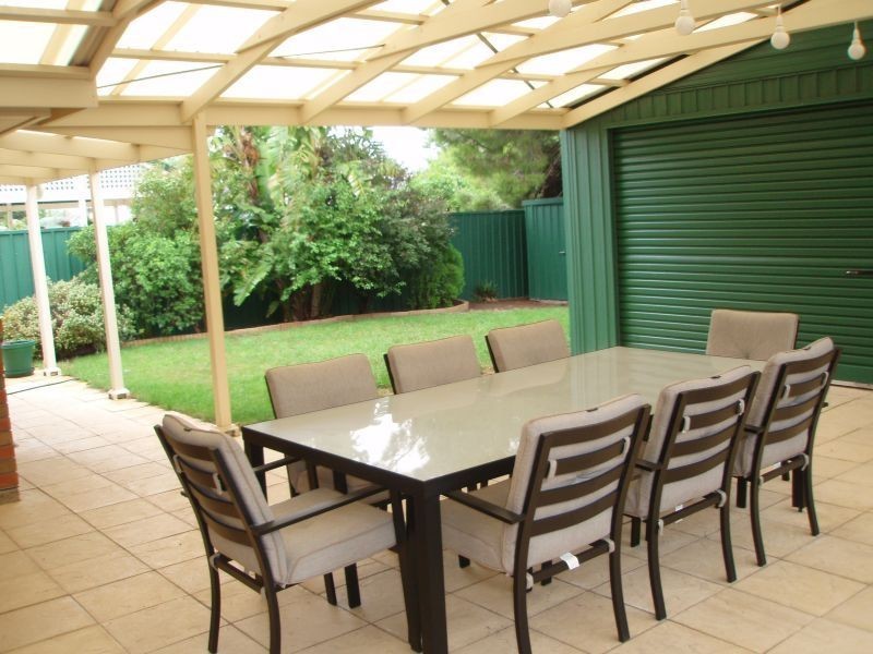 35 Lord Howe Avenue, Hillcrest SA 5086