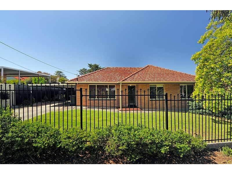 11 Rutherford Street, Valley View SA 5093