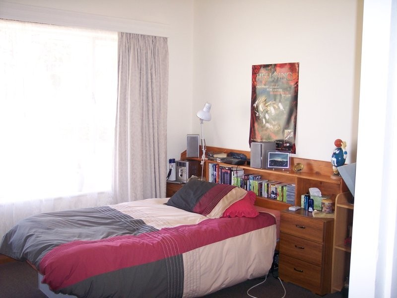 5 Montrose Avenue, Clearview SA 5085