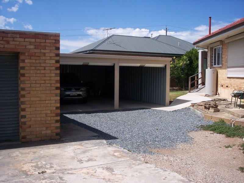 5 Montrose Avenue, Clearview SA 5085