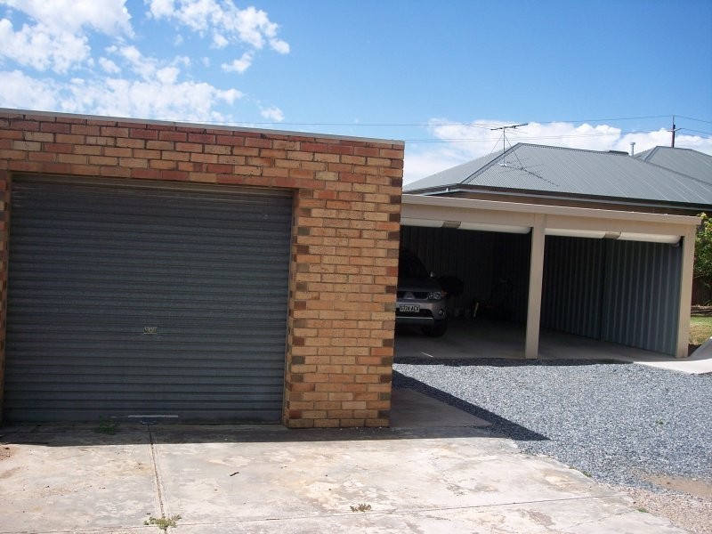 5 Montrose Avenue, Clearview SA 5085