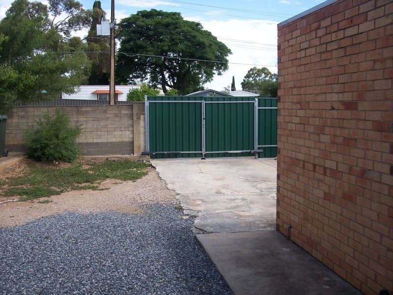 5 Montrose Avenue, Clearview SA 5085