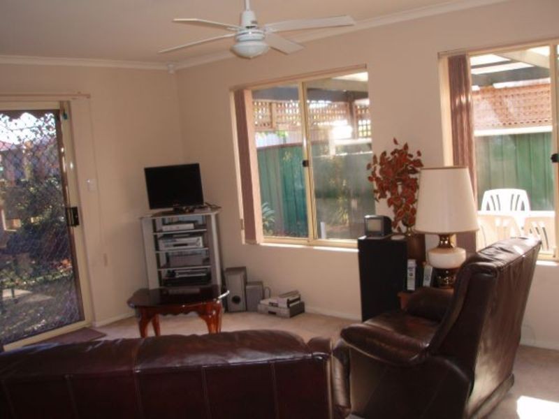 18 County Street, Hillcrest SA 5086