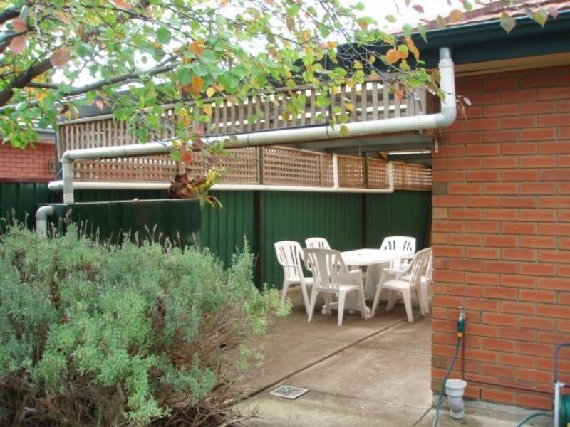18 County Street, Hillcrest SA 5086