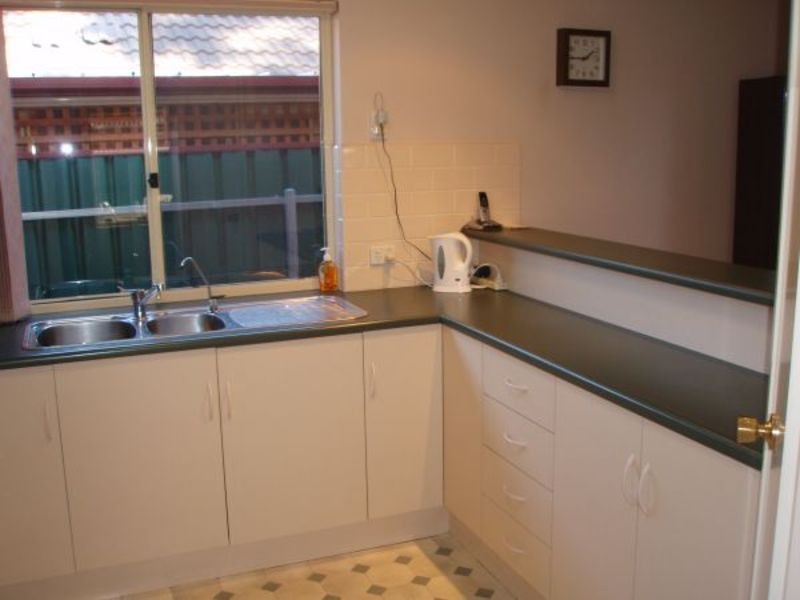 18 County Street, Hillcrest SA 5086