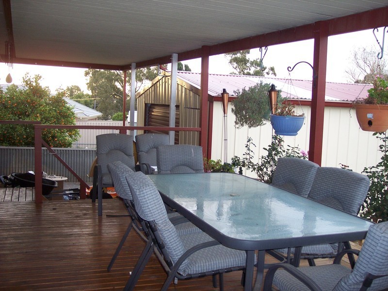 23 Clearview Crescent, Clearview SA 5085