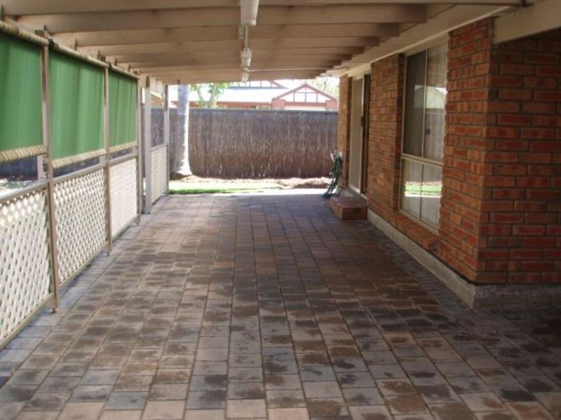 50 Kew Drive, Oakden SA 5086