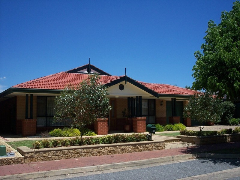 15 Trinity Way, Oakden SA 5086
