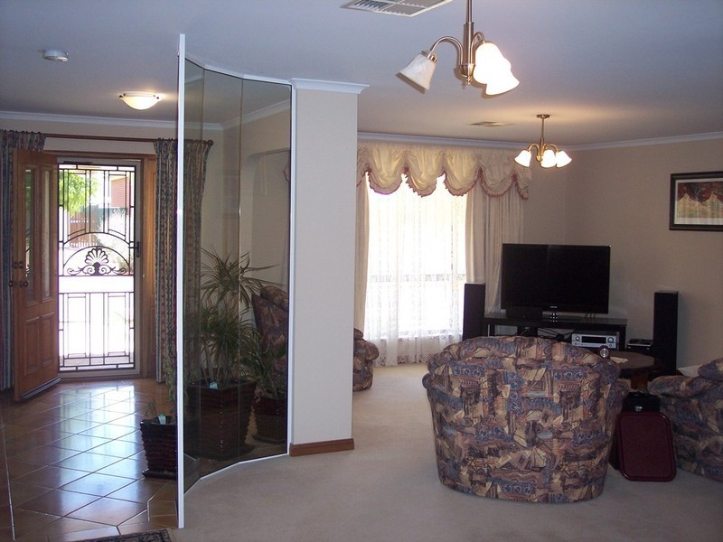 15 Trinity Way, Oakden SA 5086