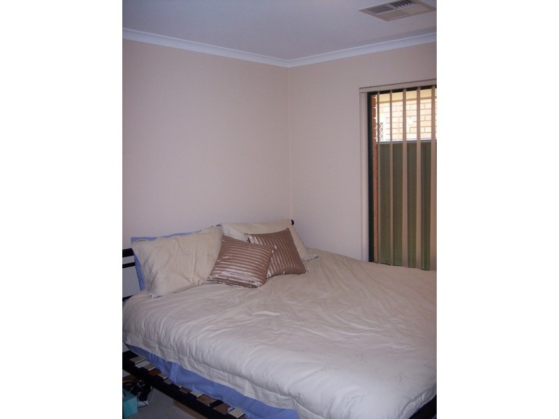 15 Trinity Way, Oakden SA 5086