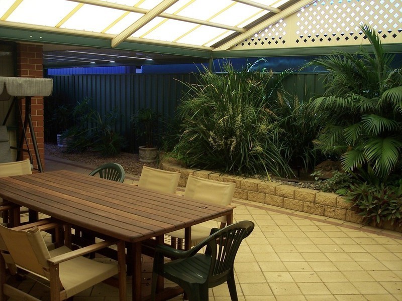 15 Trinity Way, Oakden SA 5086