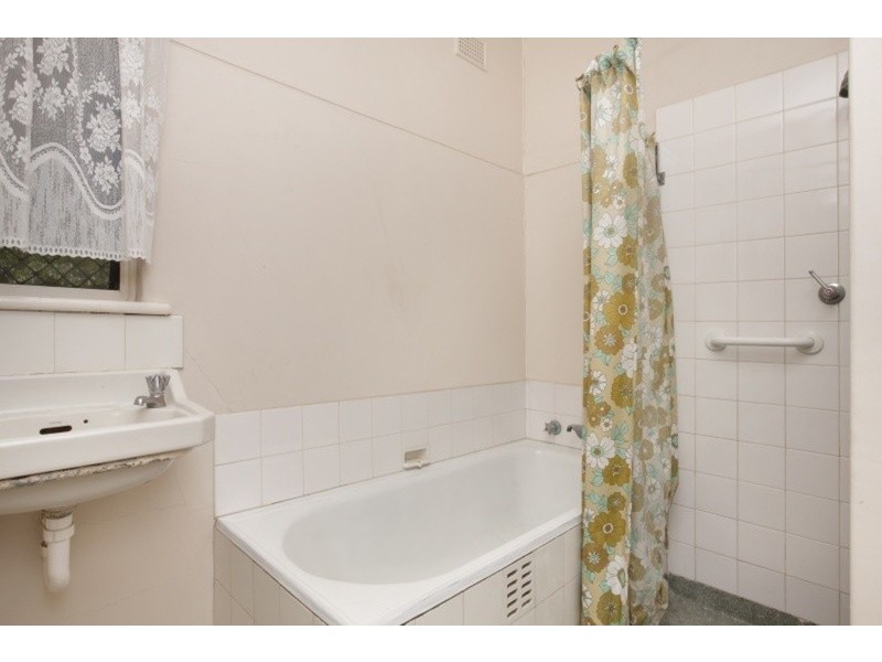 4 Alfred Street, Broadview SA 5083