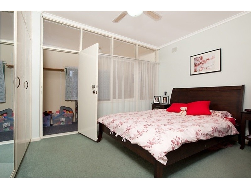 12 Brigalow Avenue, Modbury SA 5092